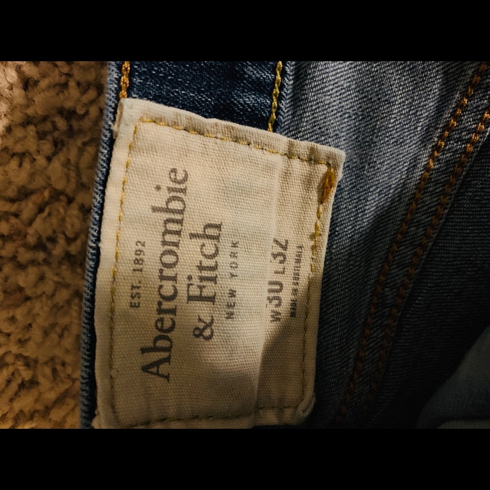 Jeans - Picture 2 of 2
